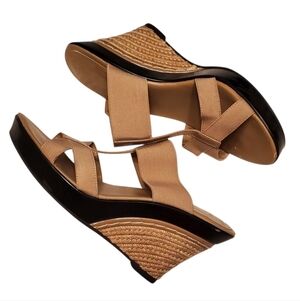 Charles By Charles David Camel Platform Wedge Open Toe Slip On Sandals Size 10